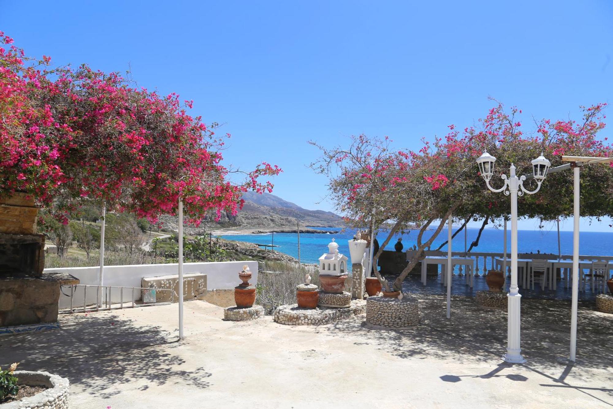 Апарт отель Kathys Island Retreat Adia Экстерьер фото